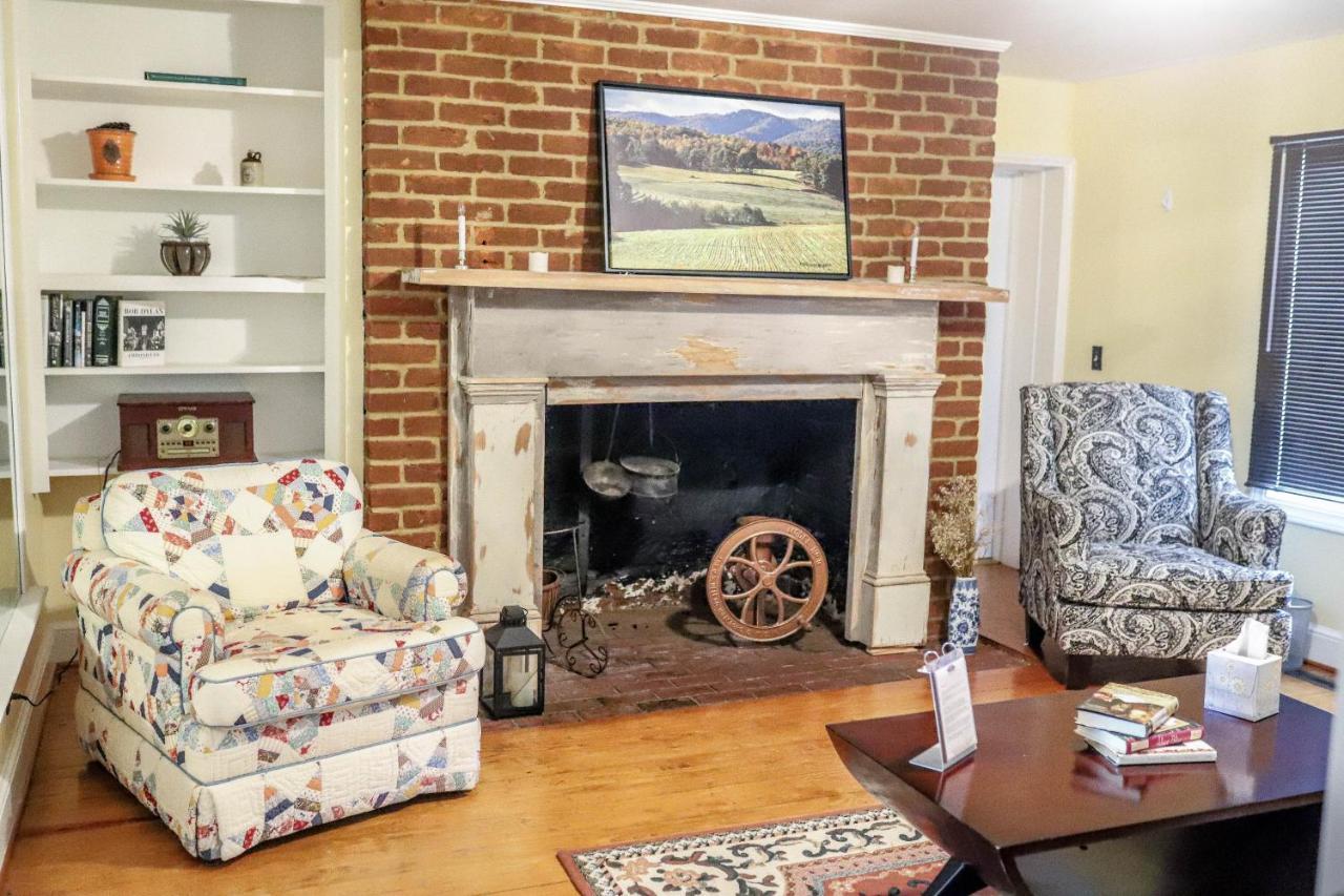 Early Inn At The Grove Rocky Mount Εξωτερικό φωτογραφία